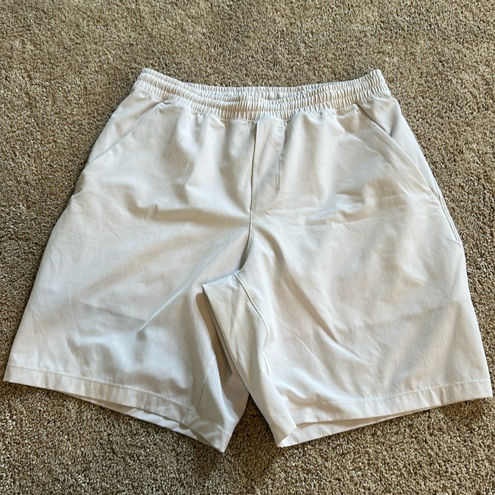EUC Lululemon Pacer Lined 7”, size L, white